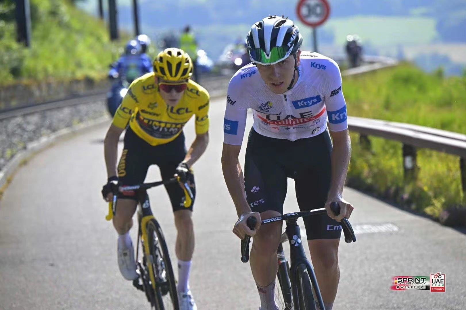 Krigens flammer tændte, og niende etape af Tour de France satte gang i et spændende opgør